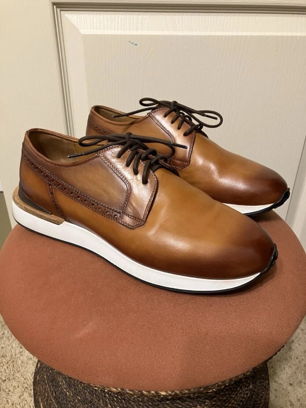 MAGNANNI Hybrid Dress Shoes BURNISHED Brown 23349 - Sz 10 (EU 43) Excellent!